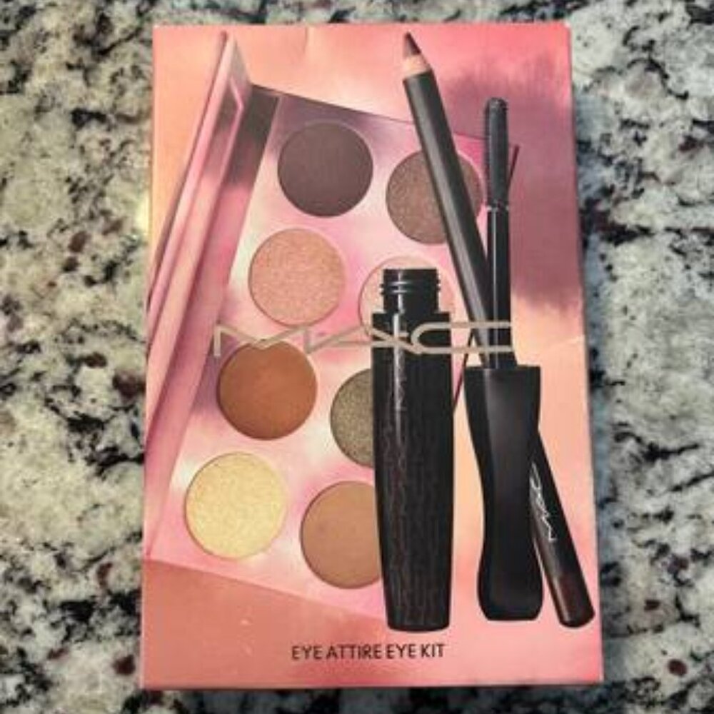 MAC Eye Attire Kit (New) - Eye Shadow Palette, Eyeliner and Mascara